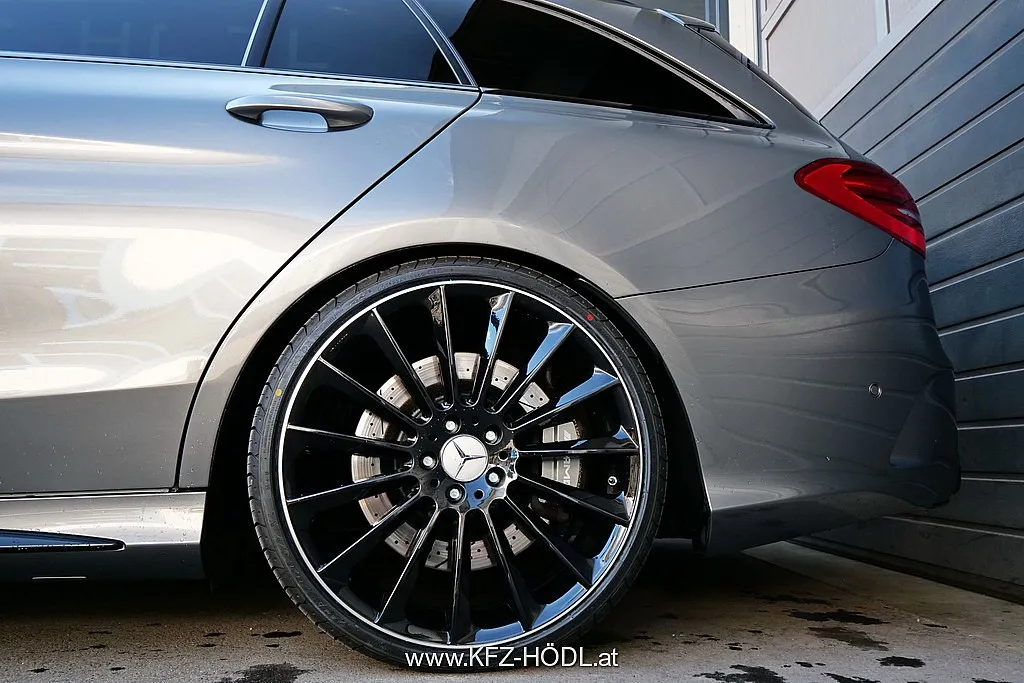 Mercedes-Benz C 63 AMG Aut. Image 8