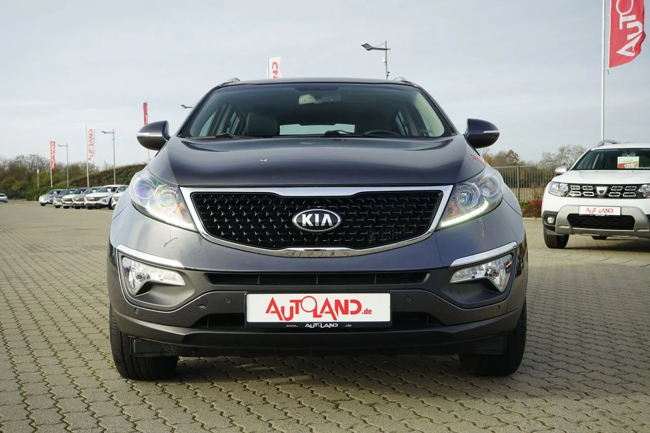 Kia Sportage 1.7 CRDi Dream Team 2WD...  Image 5