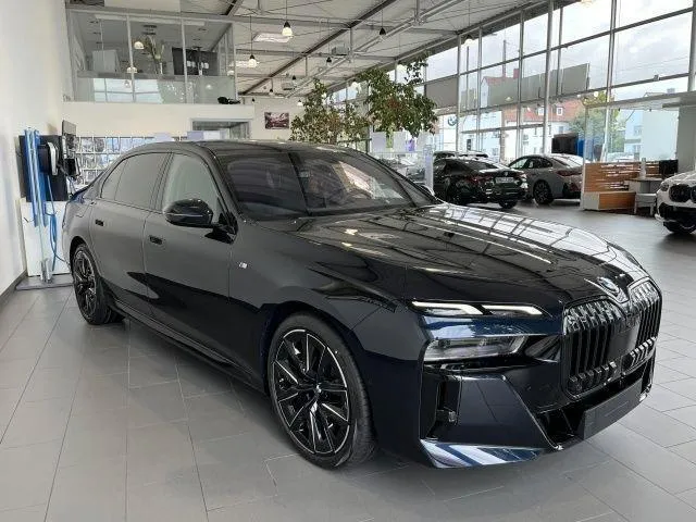 BMW i7 Image 5